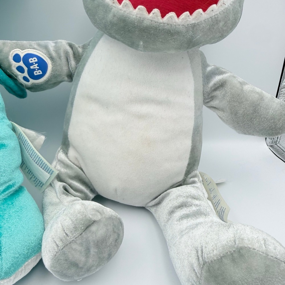 Build-A-Bear Shark Week Hammerhead and Great White Shark Plush Set 15 Inch - Picture 4 of 14